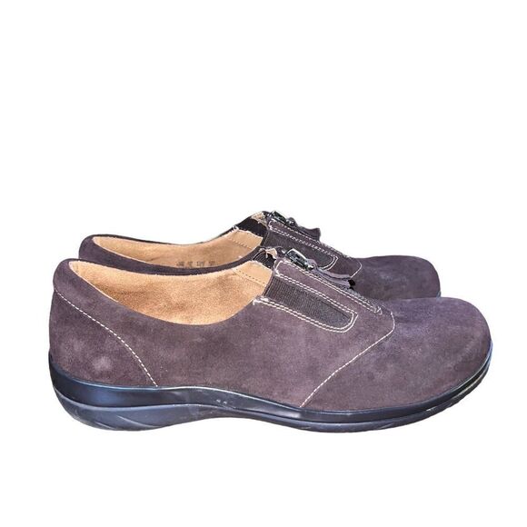 Natural Soul brown suede flats with zipper tops women’s size 10 - Picture 2 of 7